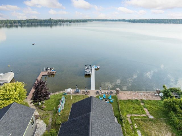 9098 Dexter-Pinckney Road, Pinckney, MI 48169