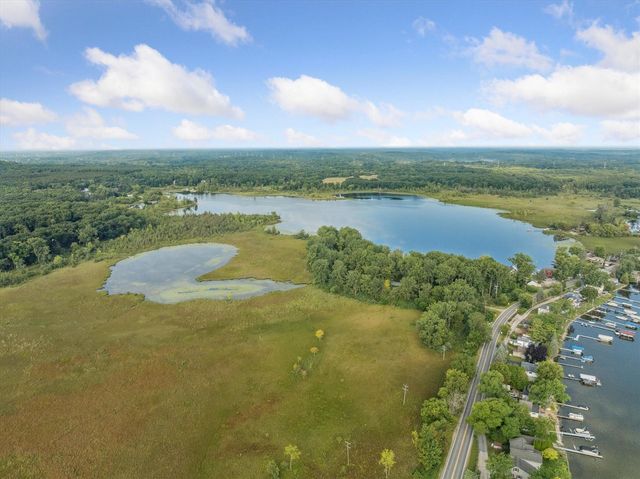 9098 Dexter-Pinckney Road, Pinckney, MI 48169