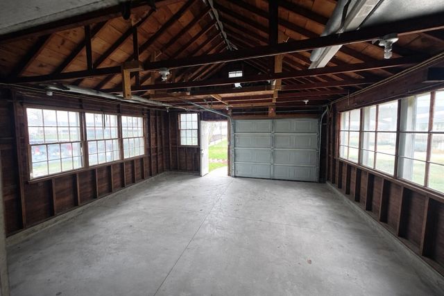 9098 Dexter-Pinckney Road, Pinckney, MI 48169