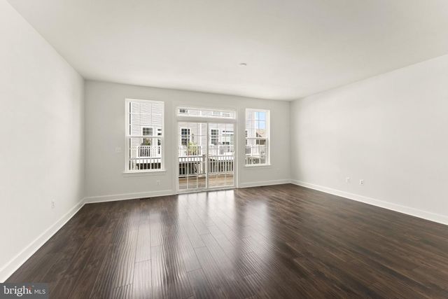 6002 CAMERONS FERRY DR, Haymarket, VA 20169