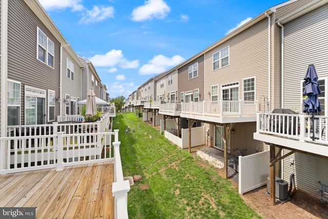 6002 CAMERONS FERRY DR, Haymarket, VA 20169