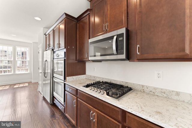 6002 CAMERONS FERRY DR, Haymarket, VA 20169