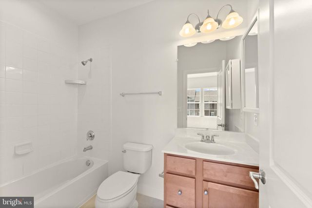 6002 CAMERONS FERRY DR, Haymarket, VA 20169