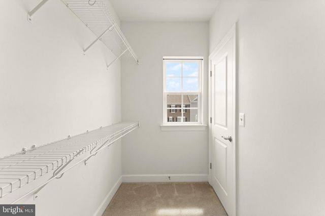 6002 CAMERONS FERRY DR, Haymarket, VA 20169