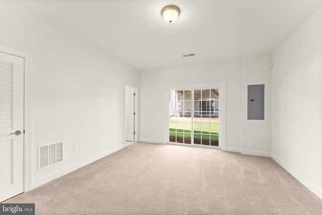 6002 CAMERONS FERRY DR, Haymarket, VA 20169