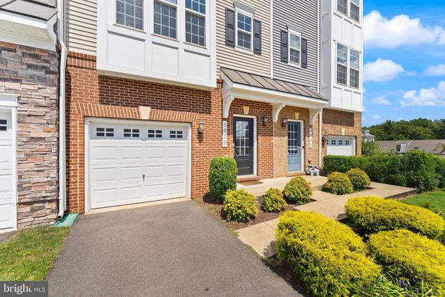 6002 CAMERONS FERRY DR, Haymarket, VA 20169