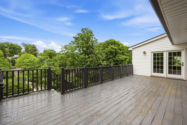 710 Daneshall Dr, Louisville, KY 40206