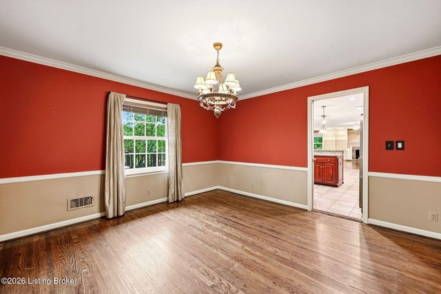 710 Daneshall Dr, Louisville, KY 40206