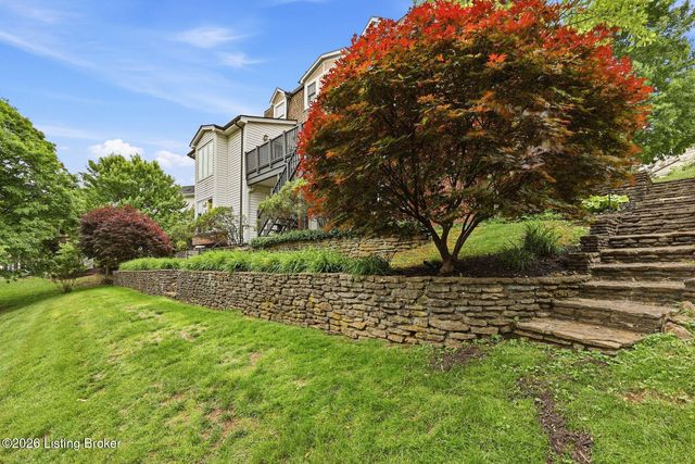 710 Daneshall Dr, Louisville, KY 40206