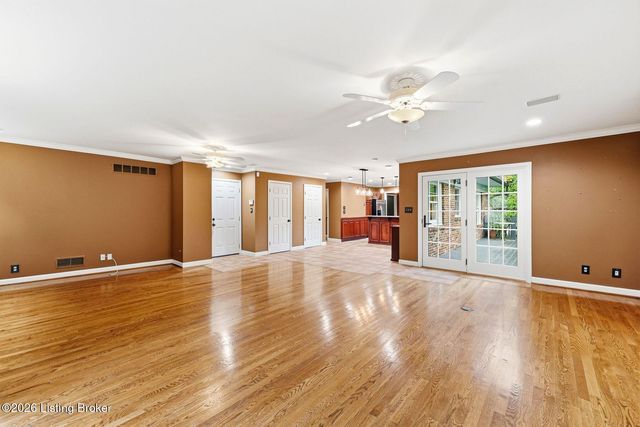 710 Daneshall Dr, Louisville, KY 40206