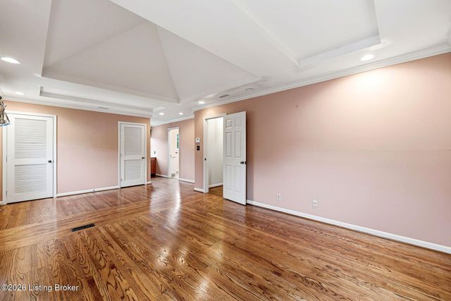 710 Daneshall Dr, Louisville, KY 40206