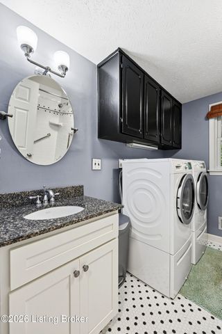 710 Daneshall Dr, Louisville, KY 40206