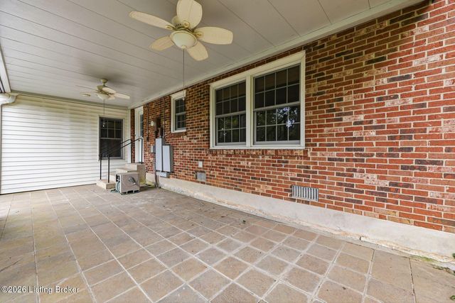 710 Daneshall Dr, Louisville, KY 40206