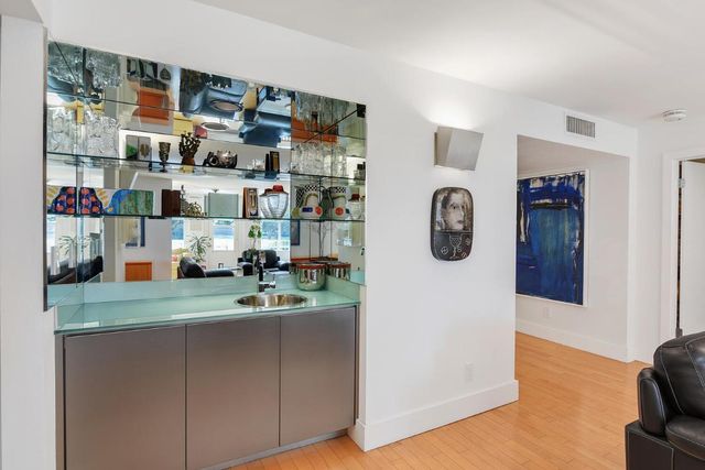 7369 Orangewood Lane 108, Boca Raton, FL 33433