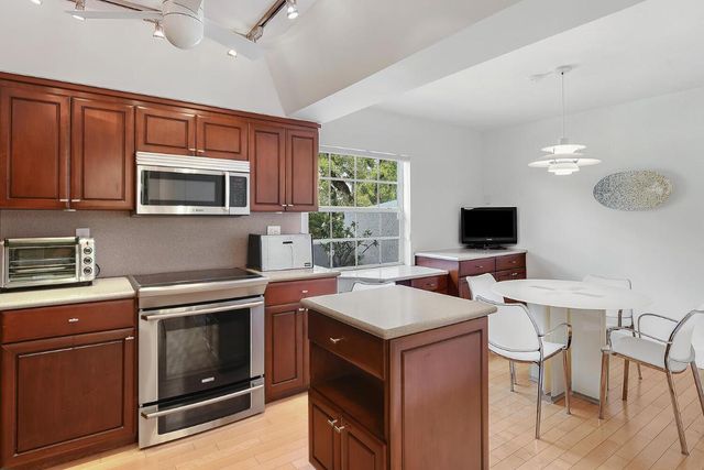 7369 Orangewood Lane 108, Boca Raton, FL 33433