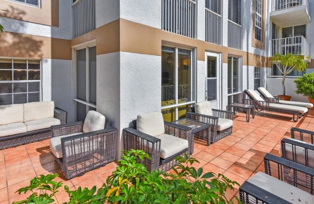 7369 Orangewood Lane 108, Boca Raton, FL 33433