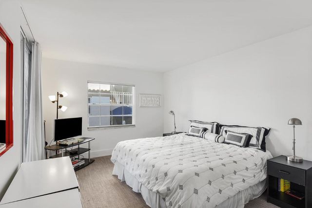 7369 Orangewood Lane 108, Boca Raton, FL 33433