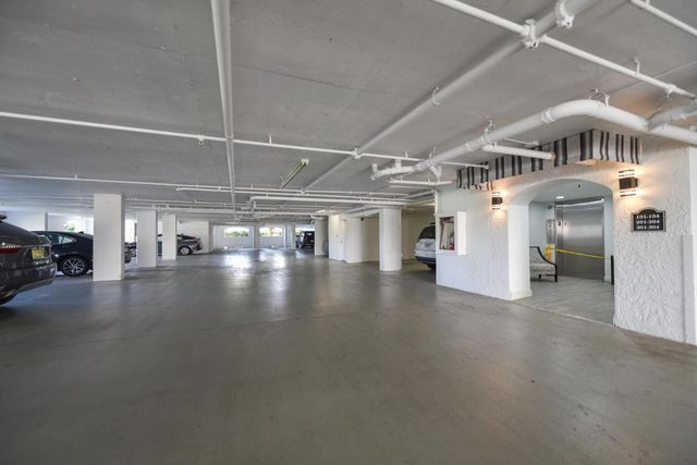 7369 Orangewood Lane 108, Boca Raton, FL 33433