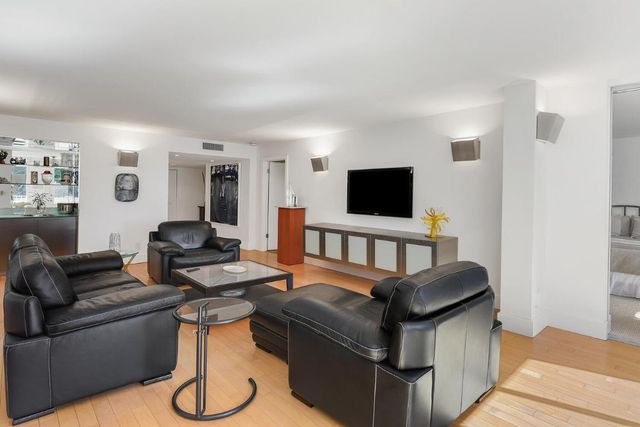 7369 Orangewood Lane 108, Boca Raton, FL 33433