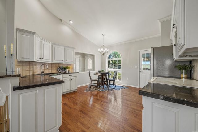 104 Waterfront Court, Hot Springs, AR 71913