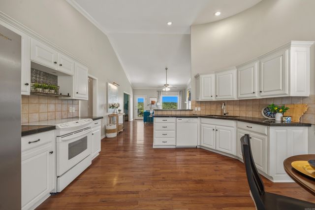 104 Waterfront Court, Hot Springs, AR 71913