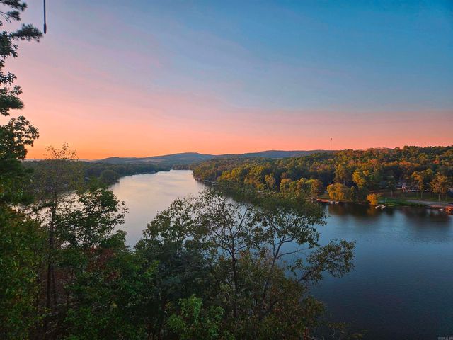 104 Waterfront Court, Hot Springs, AR 71913