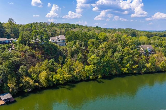 104 Waterfront Court, Hot Springs, AR 71913