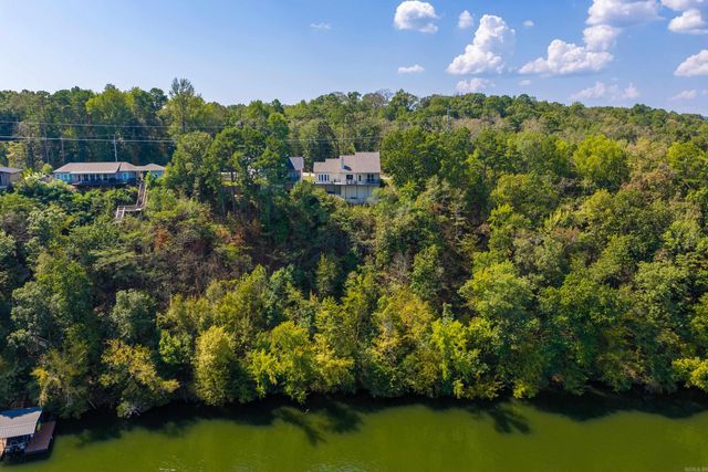 104 Waterfront Court, Hot Springs, AR 71913