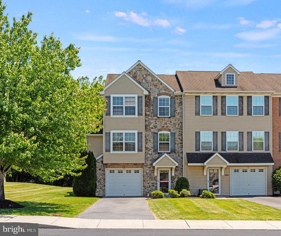 115 WESTPOINT DRIVE, Carlisle, PA 17013