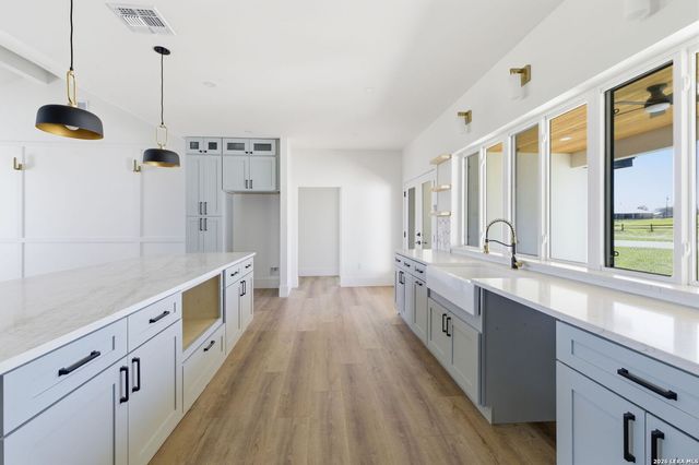 340 Spring Creek, Bandera, TX 78003