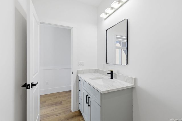 340 Spring Creek, Bandera, TX 78003