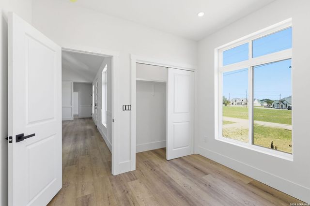 340 Spring Creek, Bandera, TX 78003