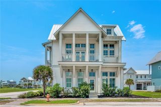 529 Sunrise Ave, Port Aransas, TX 78373