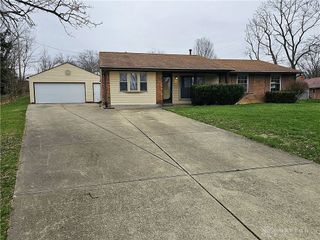 2187 Tampico Trail, Bellbrook, OH 45305