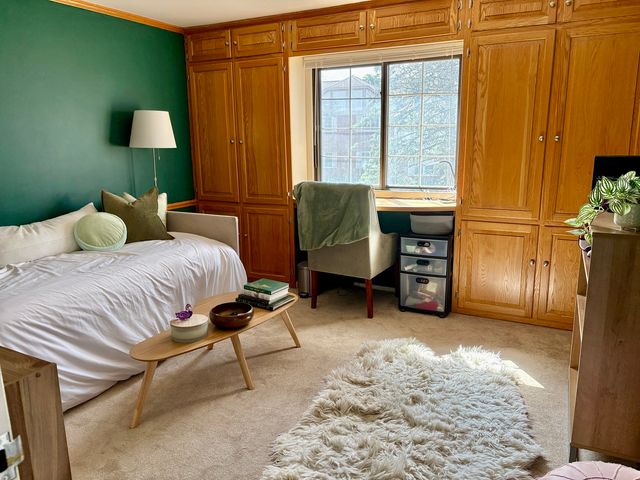 5806A Wolf Road 4, Western Springs, IL 60558