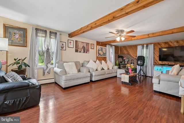 101 MOODS RD, Mullica Hill, NJ 08062