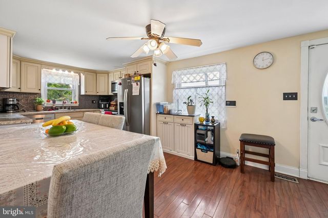 101 MOODS RD, Mullica Hill, NJ 08062