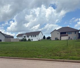 113 Shepherd Mountain Road, Farmington, MO 63640