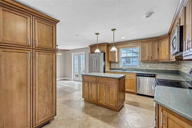 2115 GLEN DRIVE, Safety Harbor, FL 34695