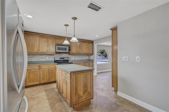 2115 GLEN DRIVE, Safety Harbor, FL 34695