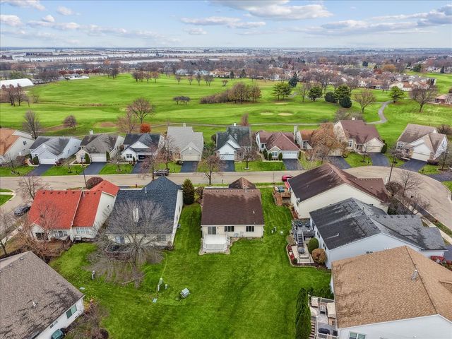 21327 W Redwood Drive, Plainfield, IL 60544