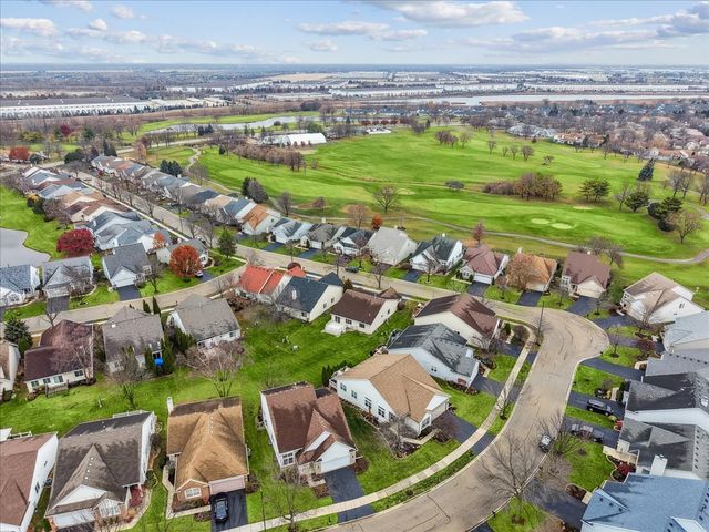 21327 W Redwood Drive, Plainfield, IL 60544