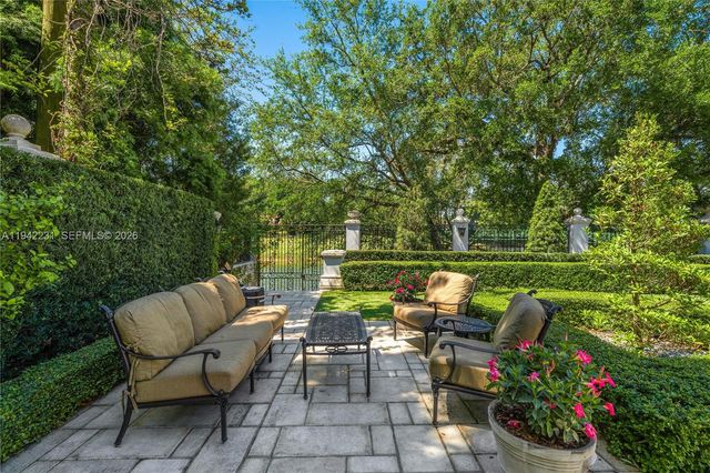 3916 Granada Blvd, Coral Gables, FL 33134