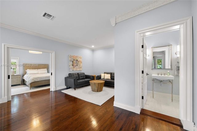 3916 Granada Blvd, Coral Gables, FL 33134