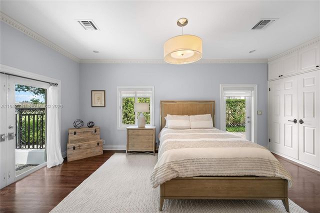 3916 Granada Blvd, Coral Gables, FL 33134