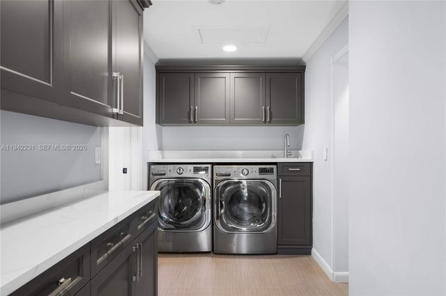 3916 Granada Blvd, Coral Gables, FL 33134