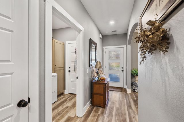 1704 Susan Place, Neosho, MO 64850