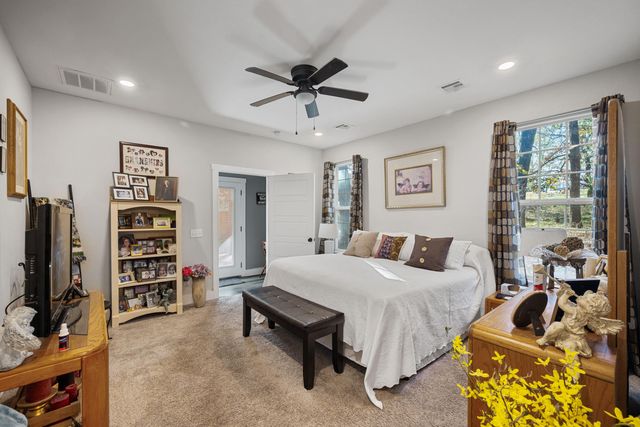 1704 Susan Place, Neosho, MO 64850