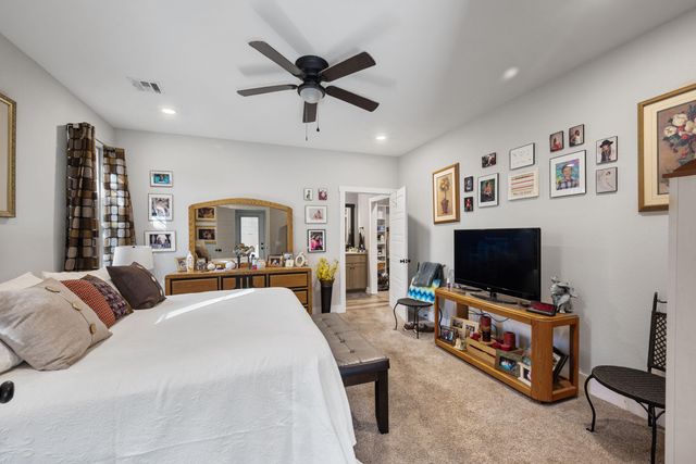 1704 Susan Place, Neosho, MO 64850