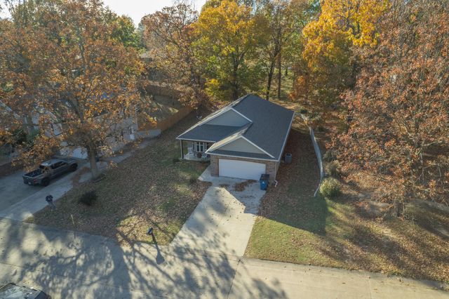 1704 Susan Place, Neosho, MO 64850